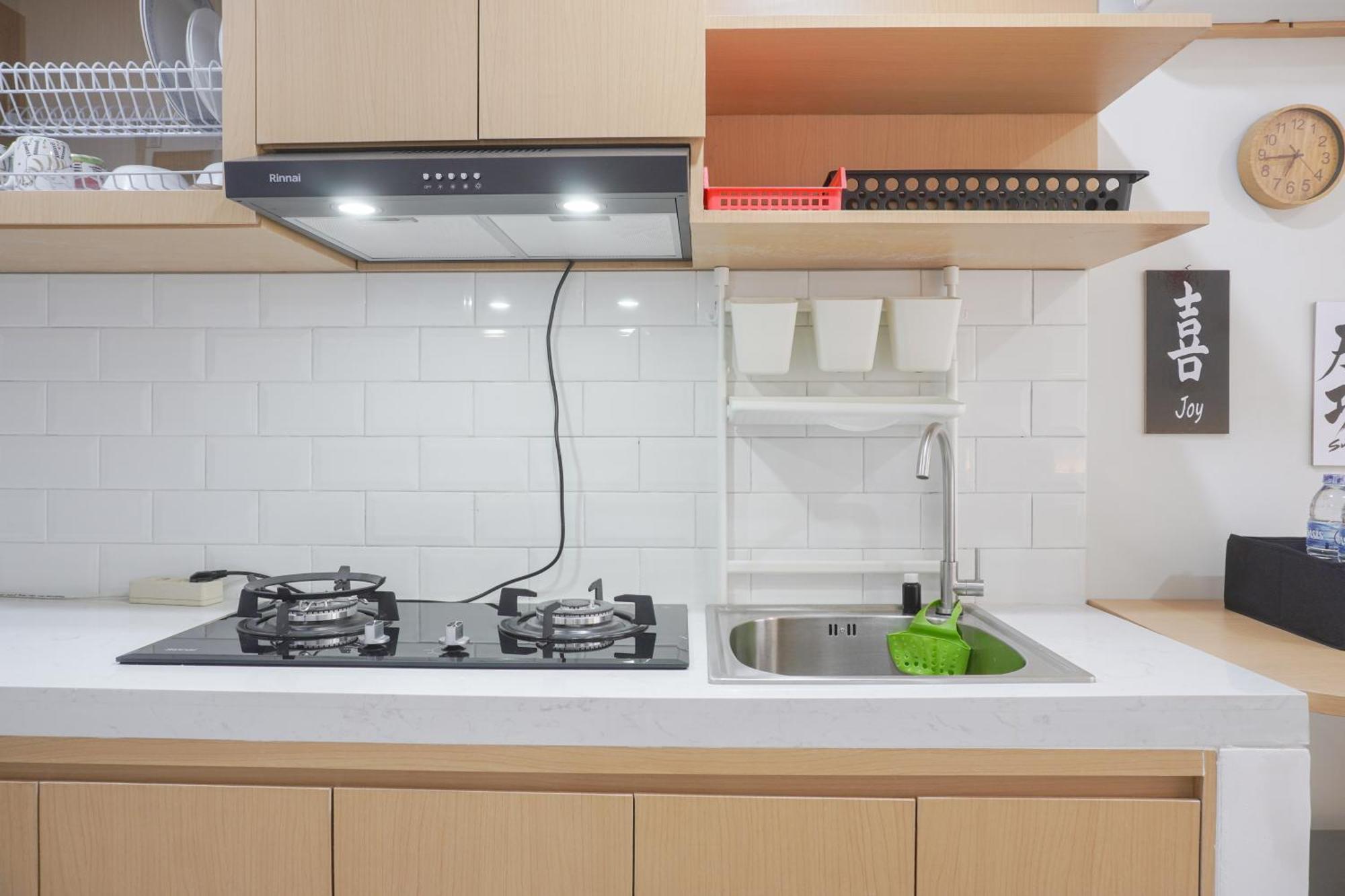 Apartment Simply Designed At Daan Mogot By Travelio *