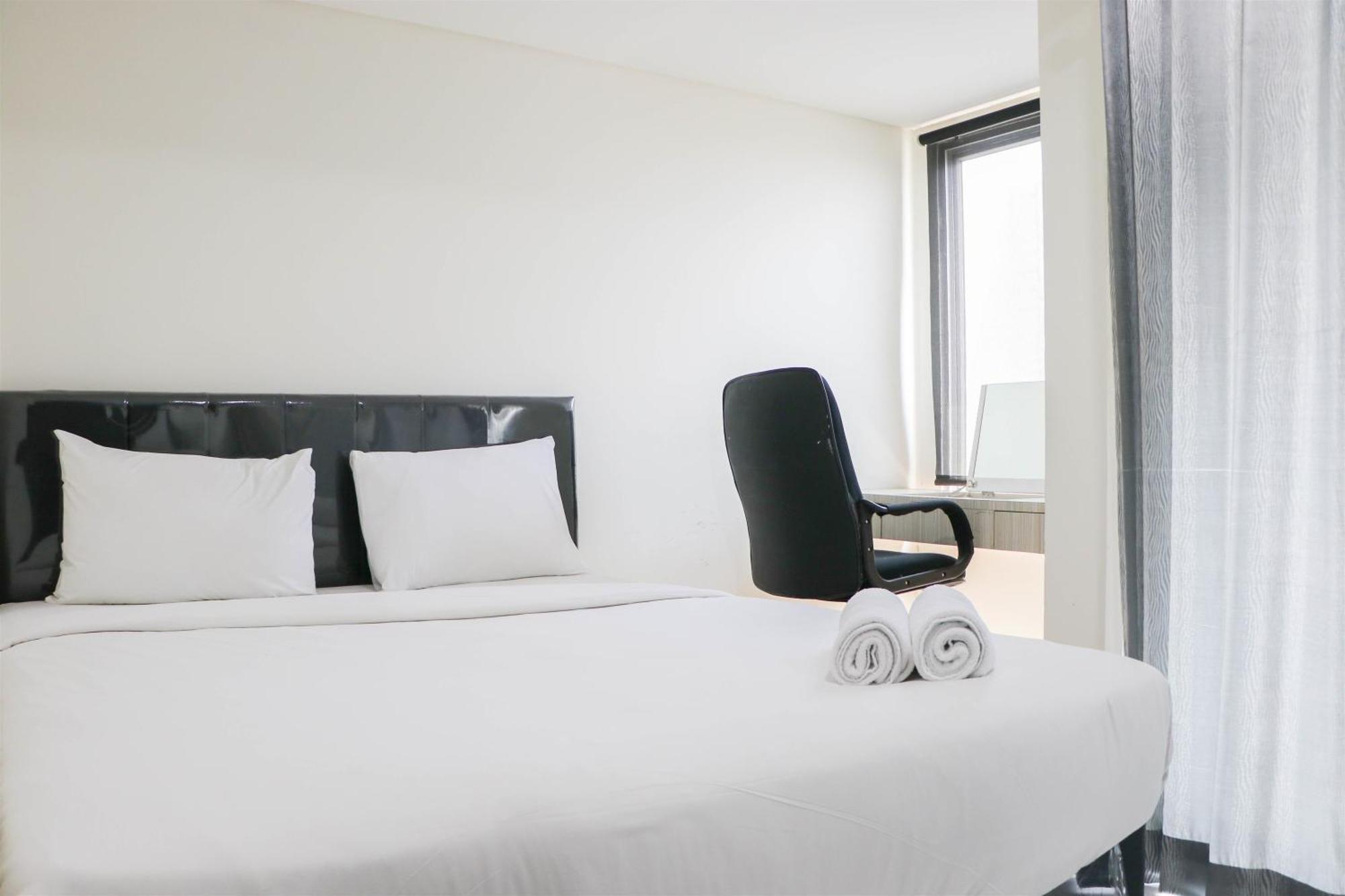 Apartment And Cozy 1br Sentraland Cengkareng By Travelio
