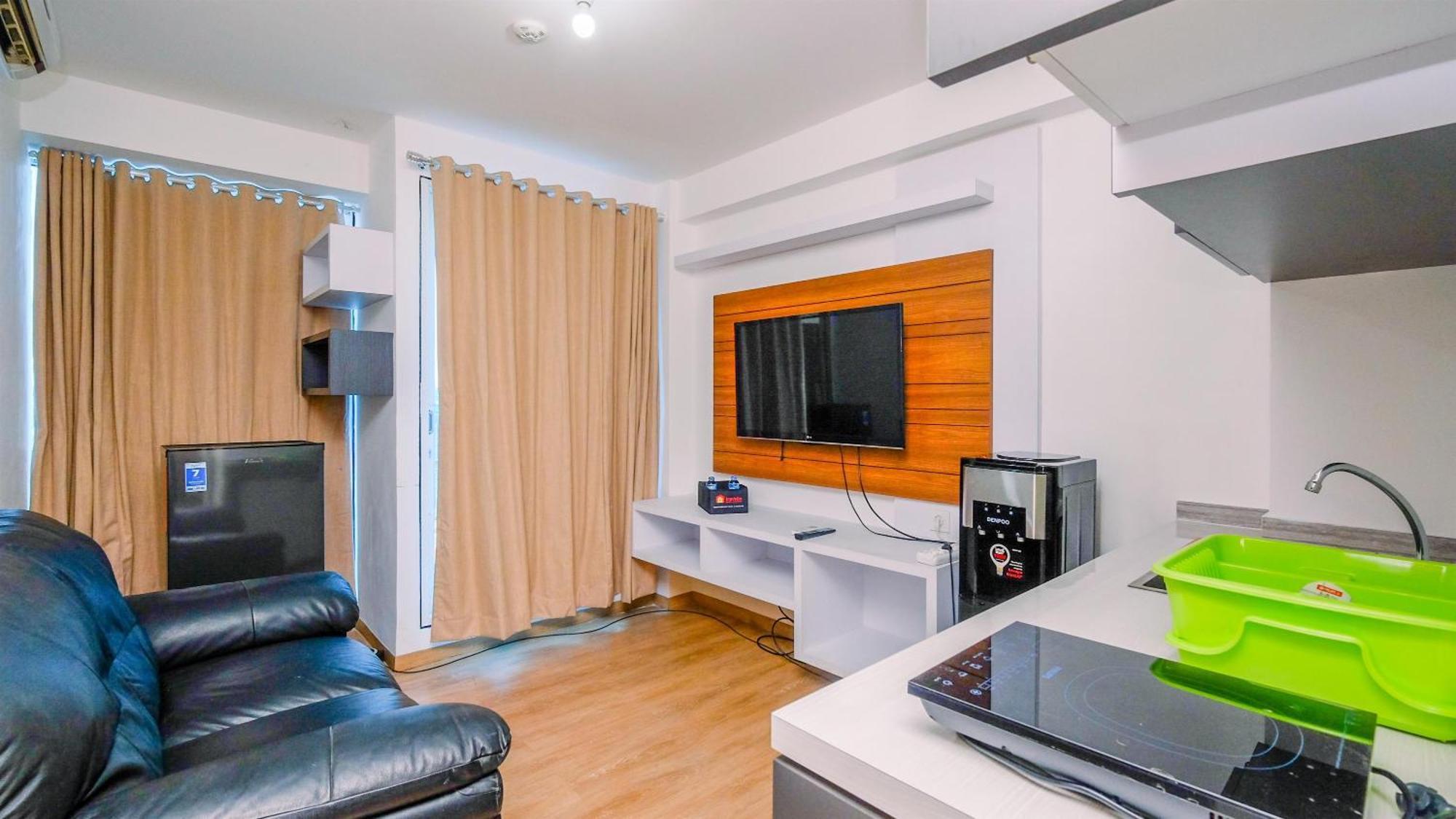 Comfortable And Warm 2br At Tifolia By Travelio * Jakarta