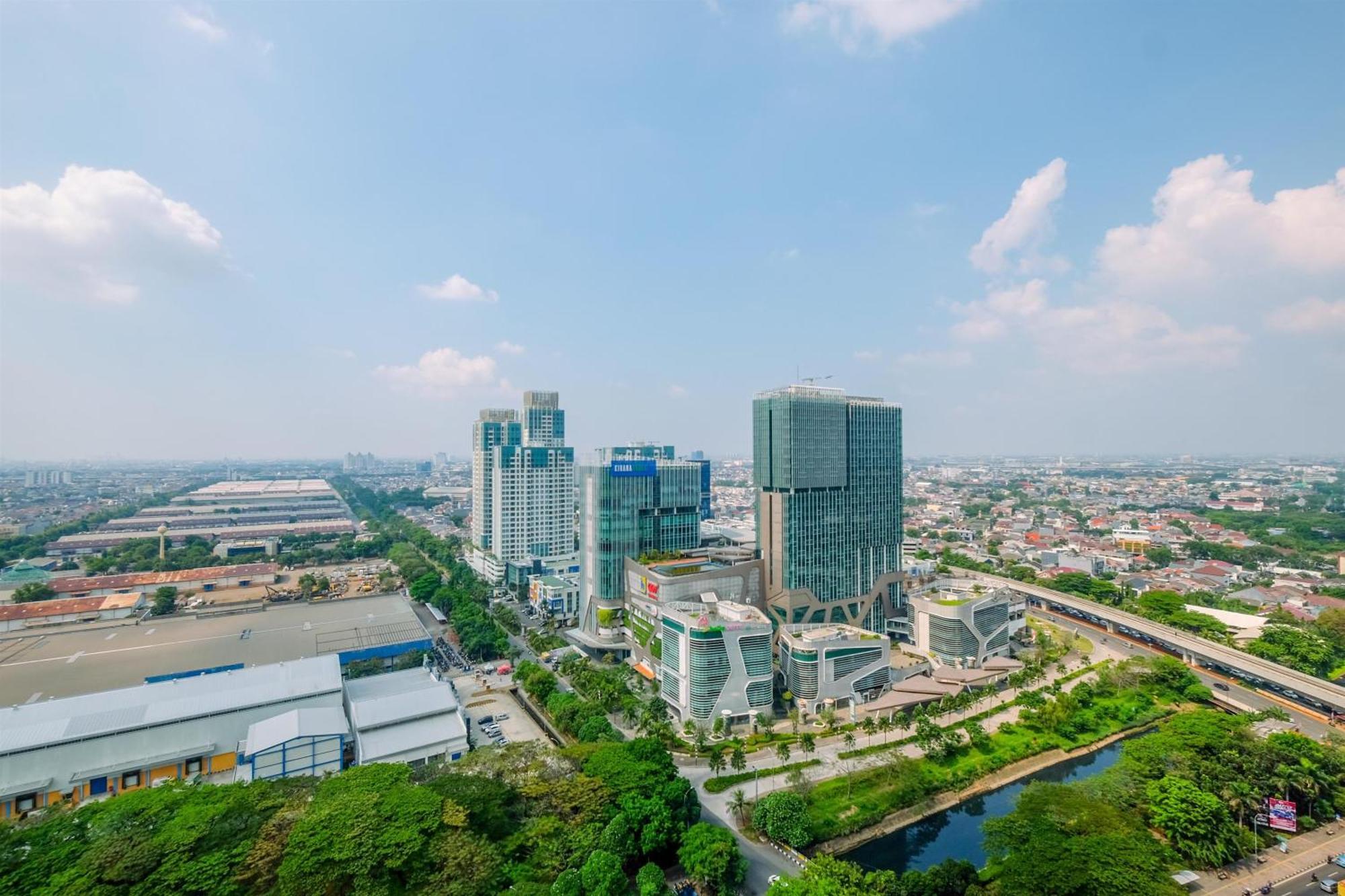 Comfortable And Warm 2br At Tifolia By Travelio