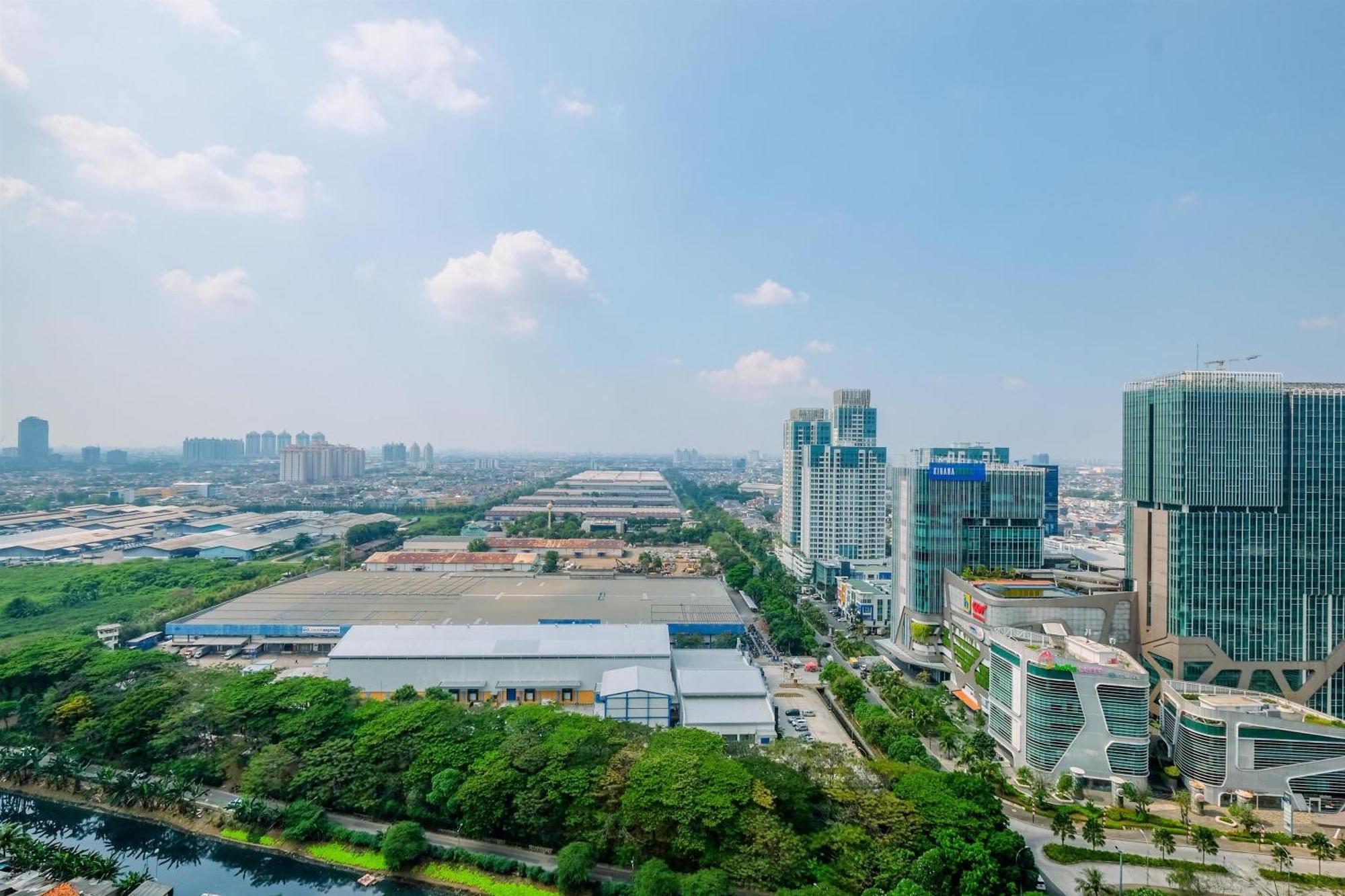 Comfortable And Warm 2br At Tifolia By Travelio Jakarta