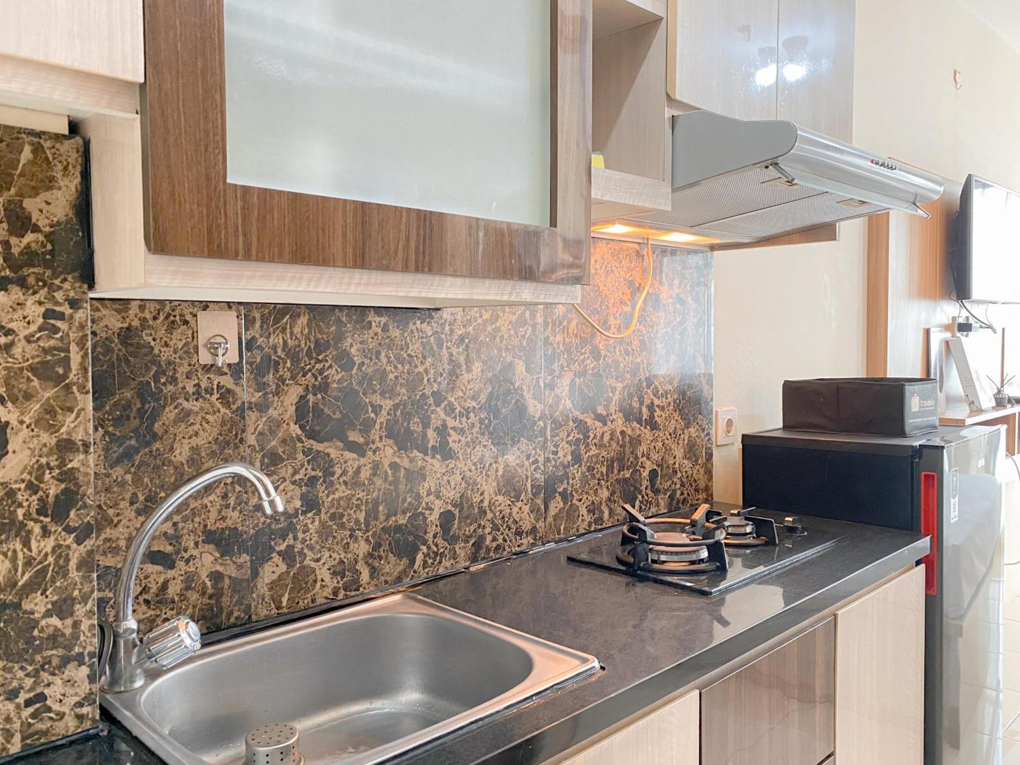 Modern Look And Comfy Tifolia By Travelio Apartment