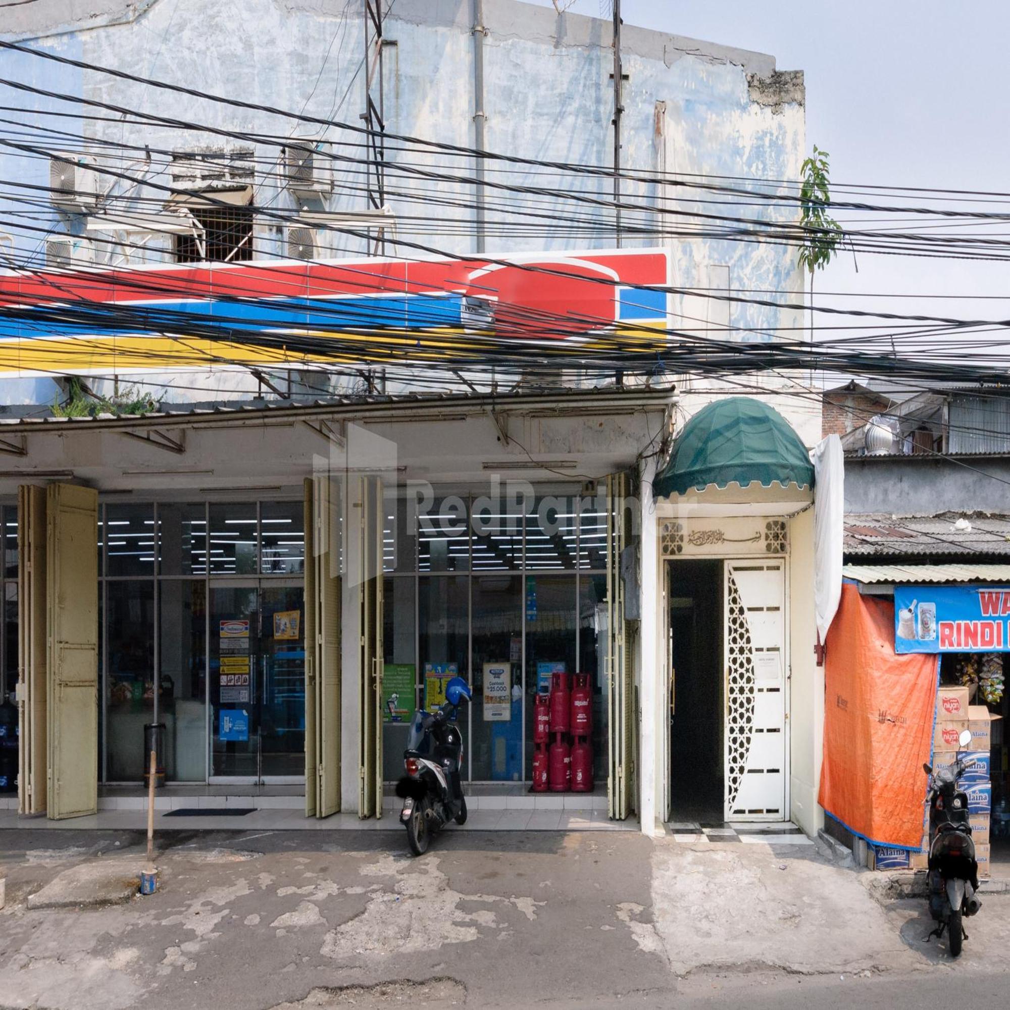 Hotel Pulogadung By Nam Redpartner 2*