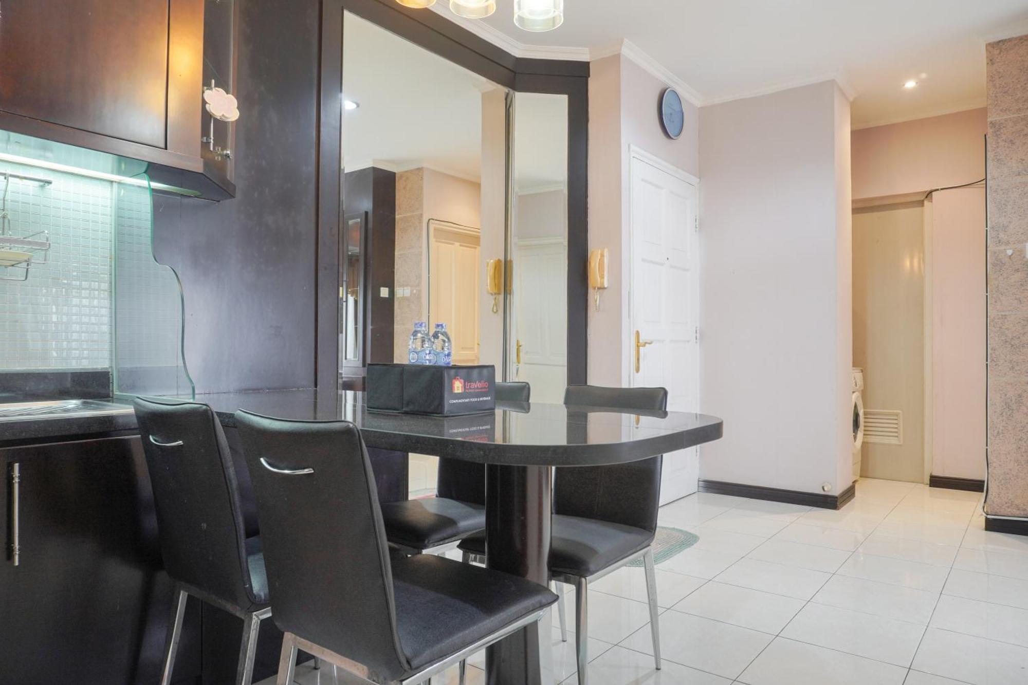Cozy And Simply Look 2br At 12nd Floor Puri Garden By Travelio