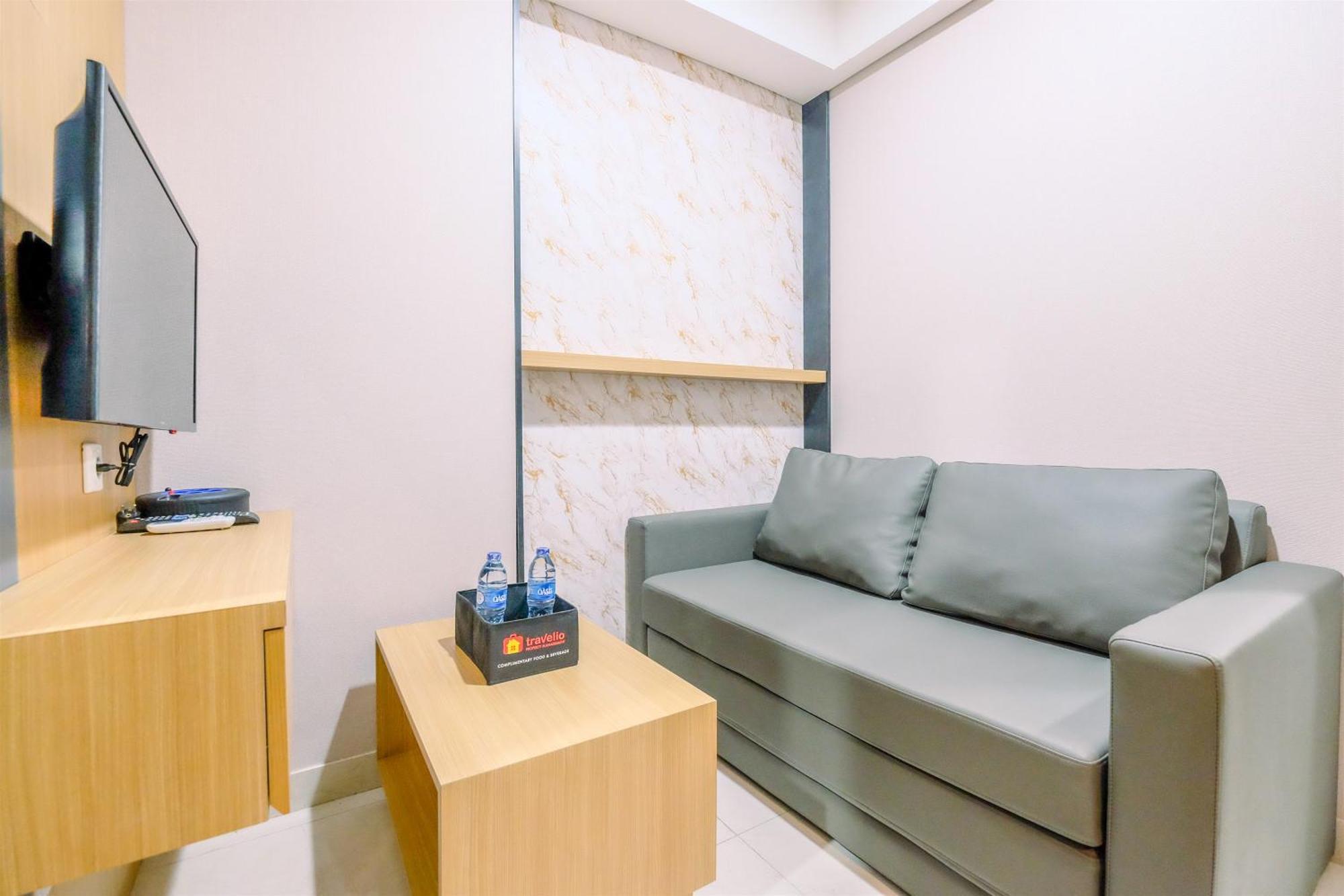 Comfort And Modern 1br At Gold Coast By Travelio