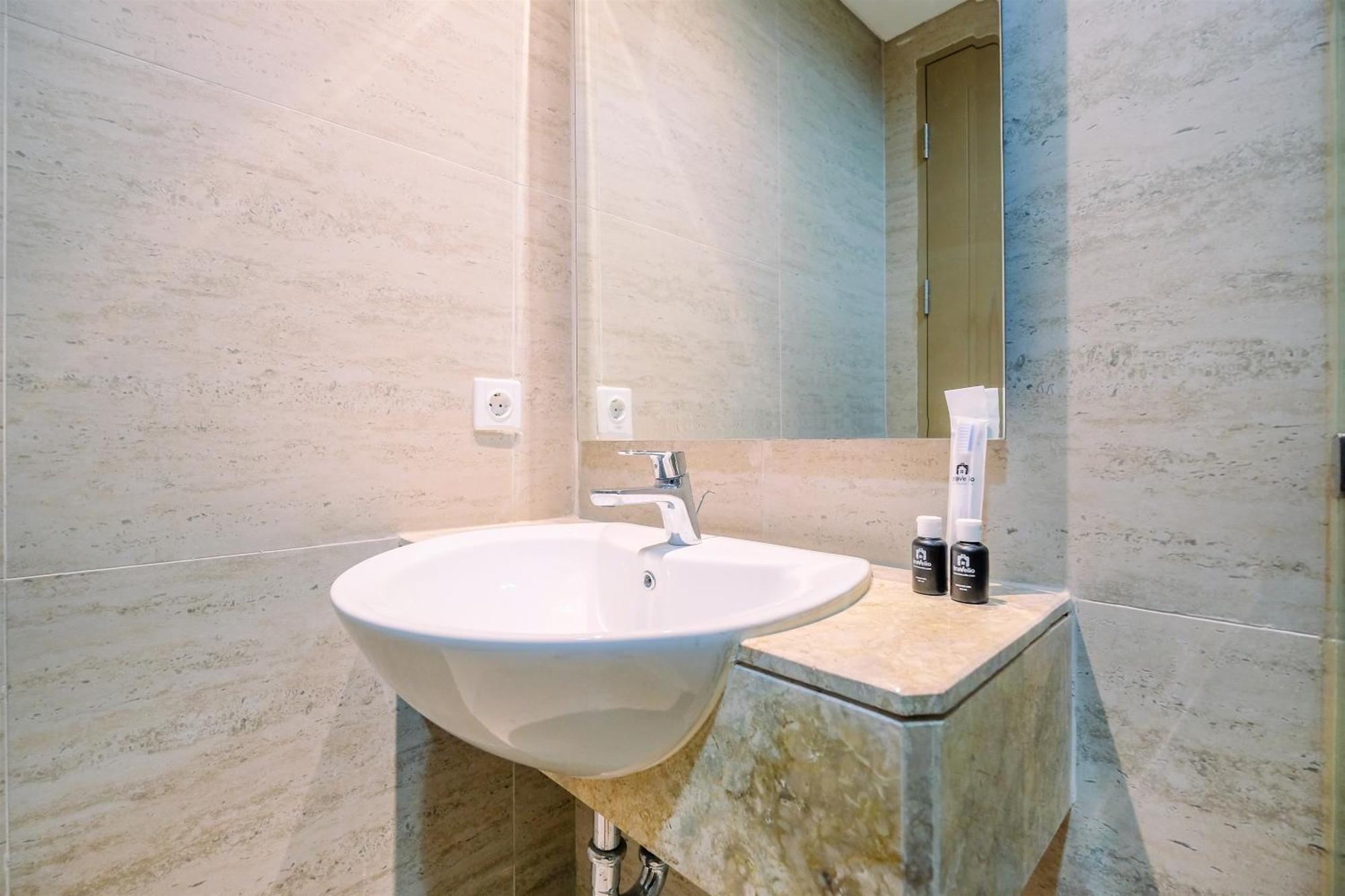 Apartment Comfort And Modern 1br At Gold Coast By Travelio *