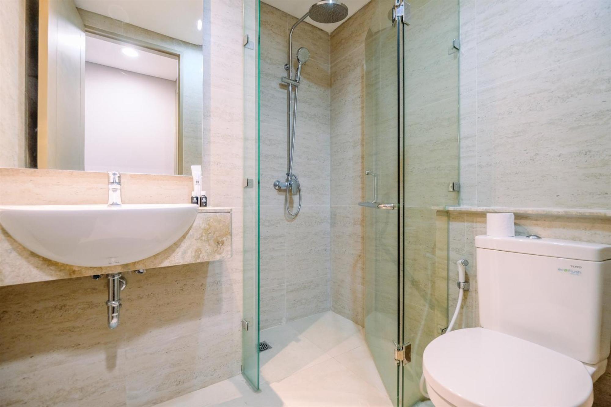 Comfort And Modern 1br At Gold Coast By Travelio Jakarta
