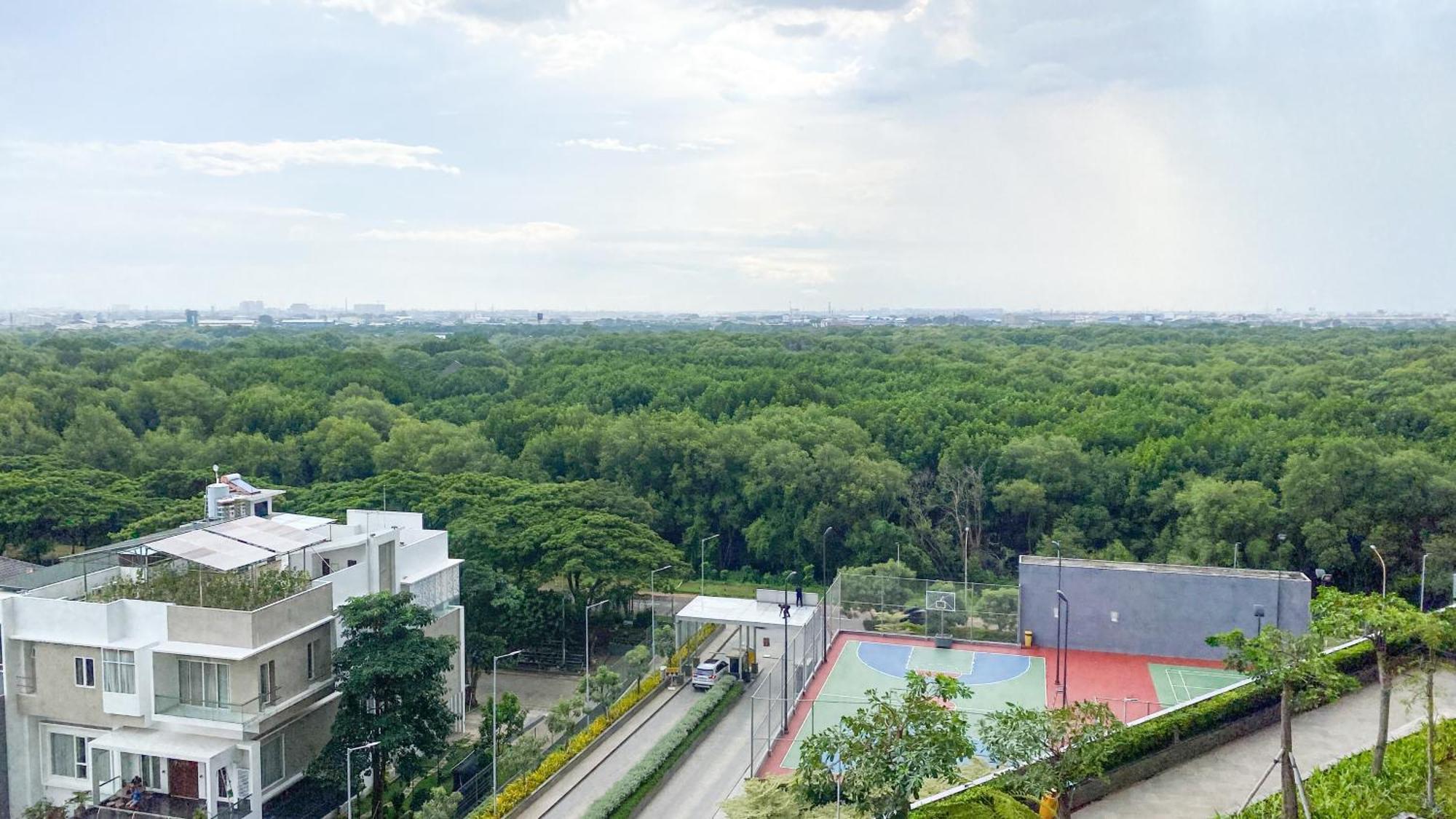 Apartment Cozy And Modern Look 1br Gold Coast By Travelio Jakarta
