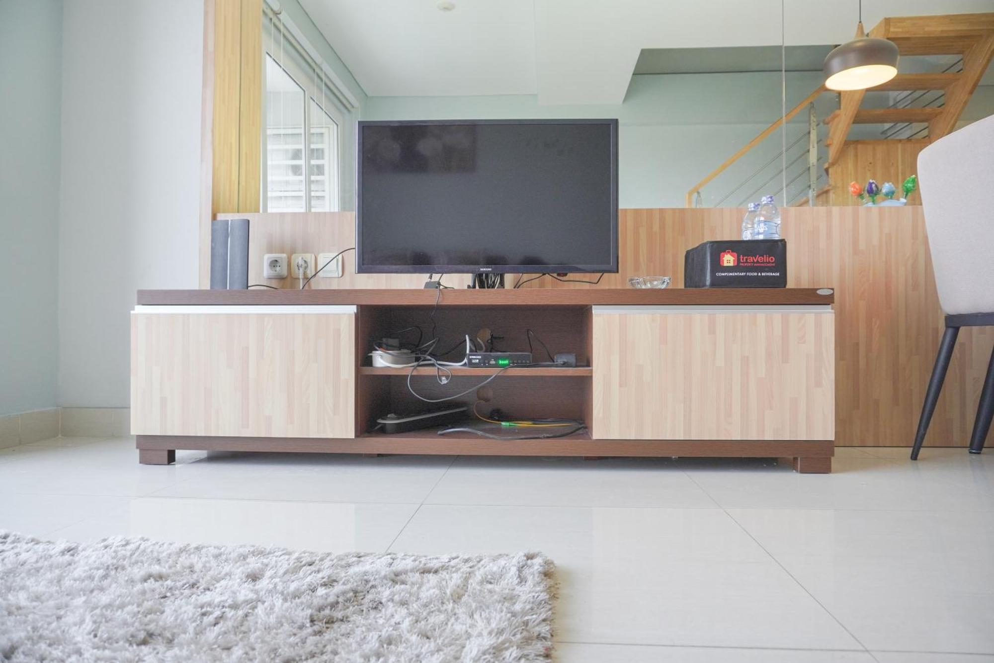 Comfy And Spacious 2br Loft Maqna By Travelio *