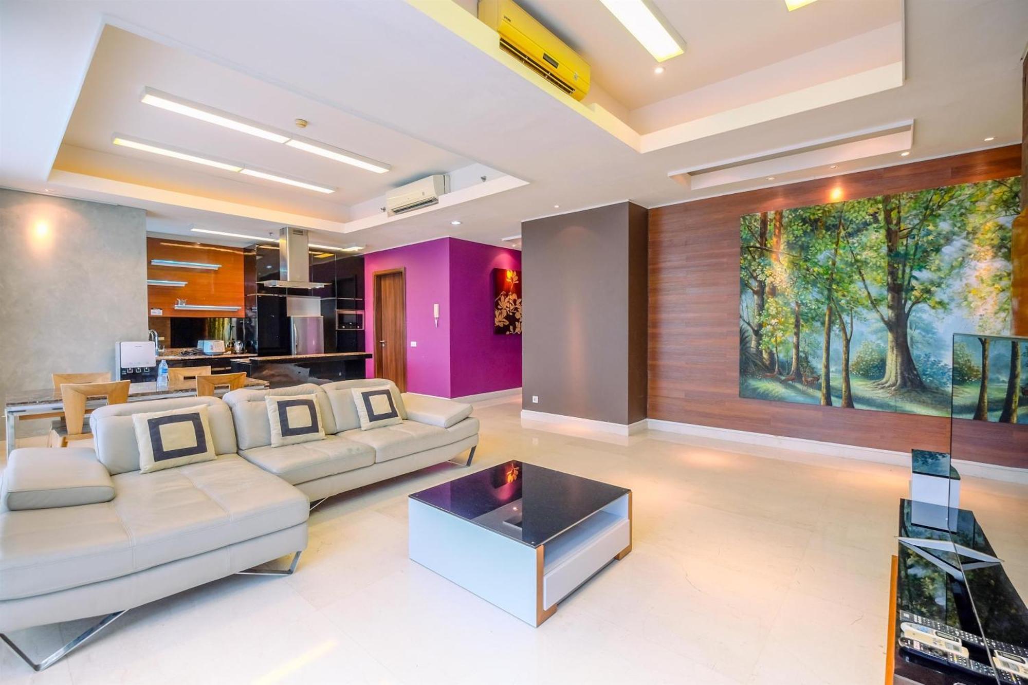Homey Penthouse 3br With Extra Kemang Village By Travelio Jakarta