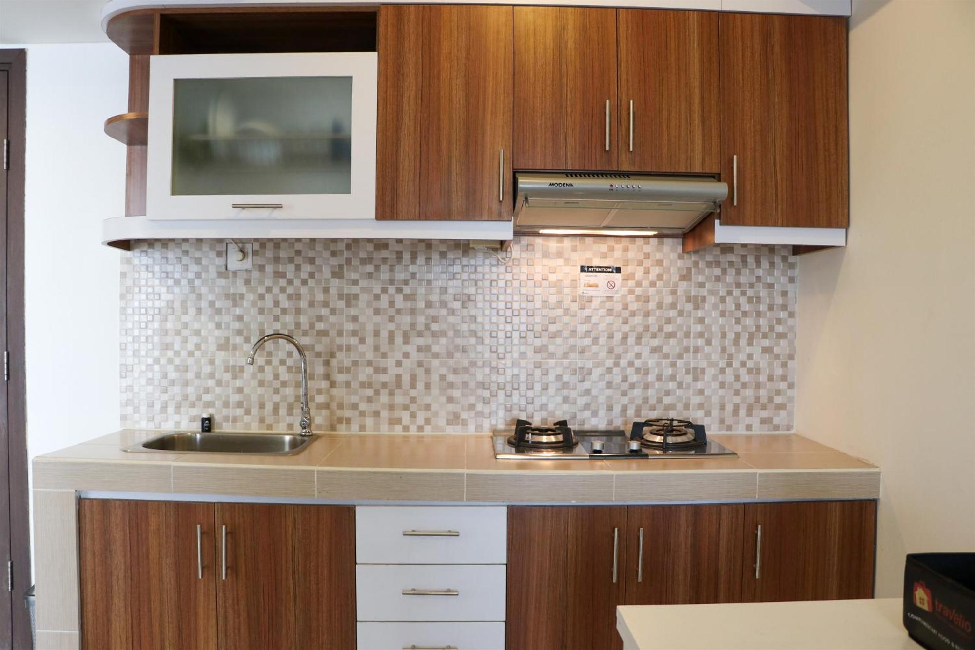 Fancy And 1br At H By Travelio Apartment *