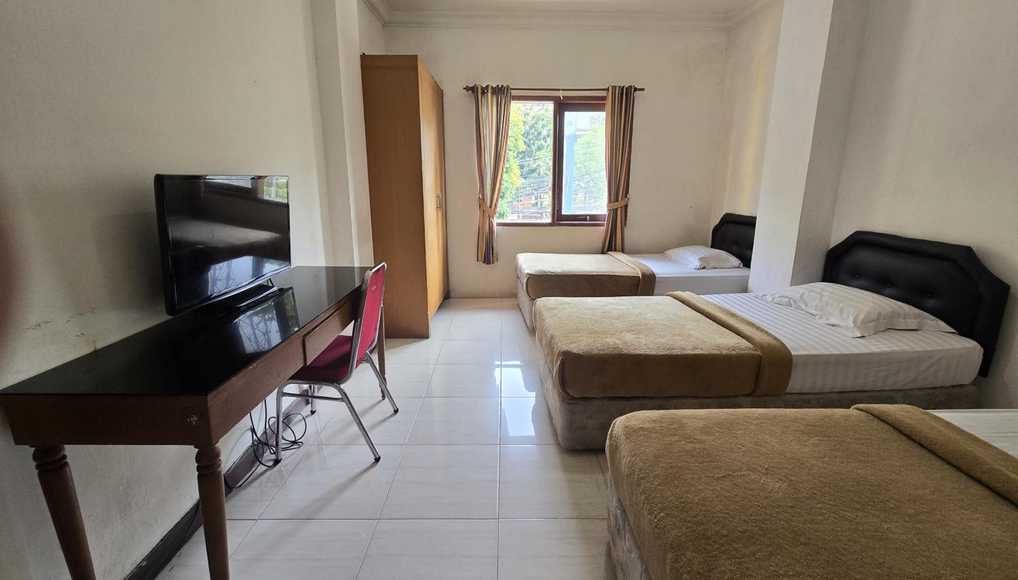 Hotel Maxim Kwitang 2*
