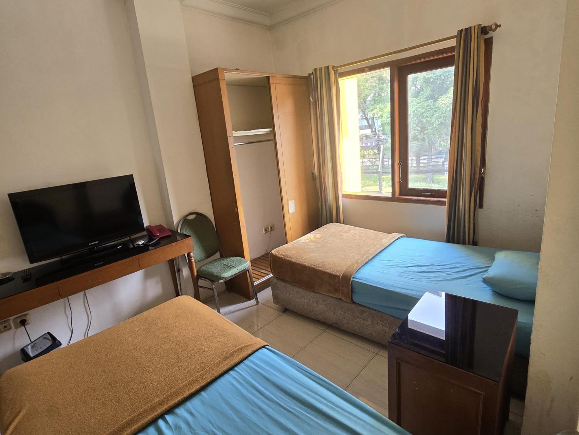 Maxim Kwitang Hotel