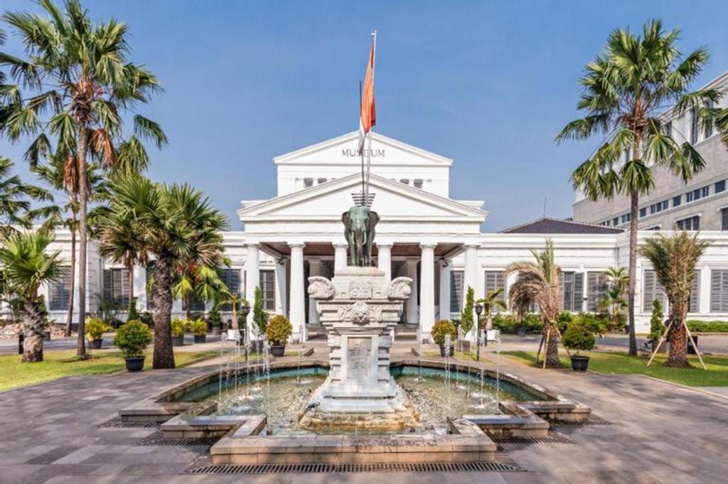 Oriental Pasar Baru Hotel