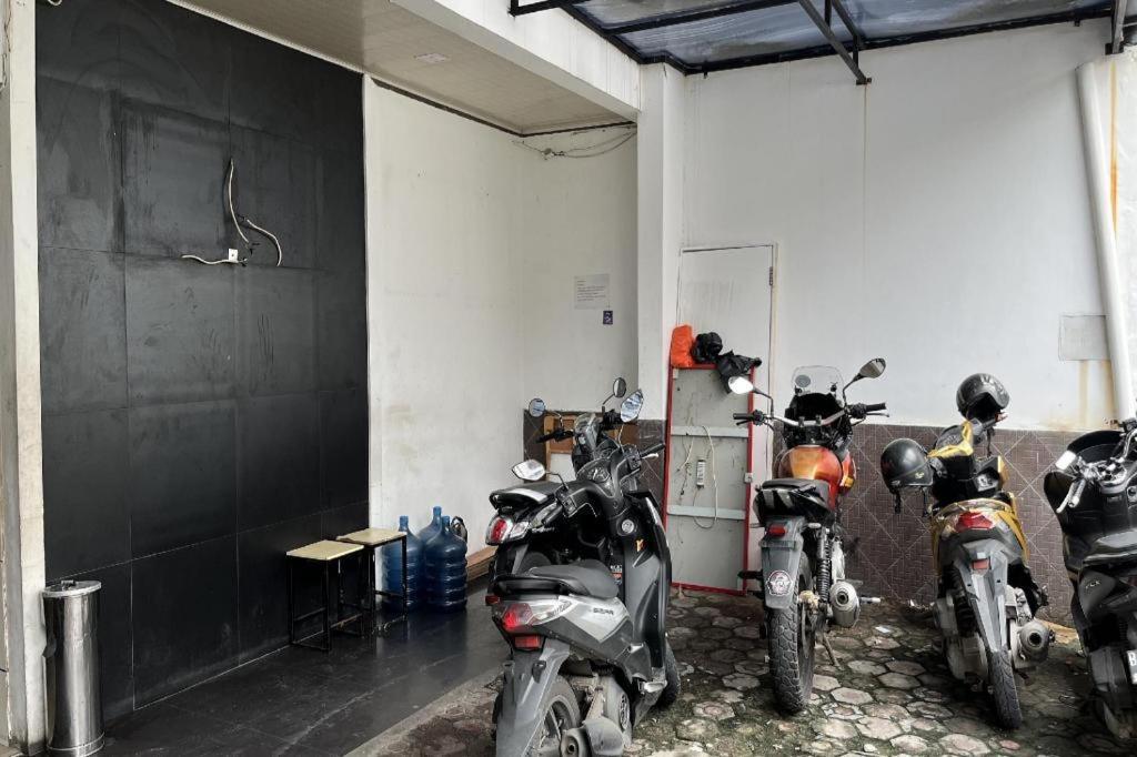 Taisir Near Palmerah Mitra Reddoorz 2* Jakarta