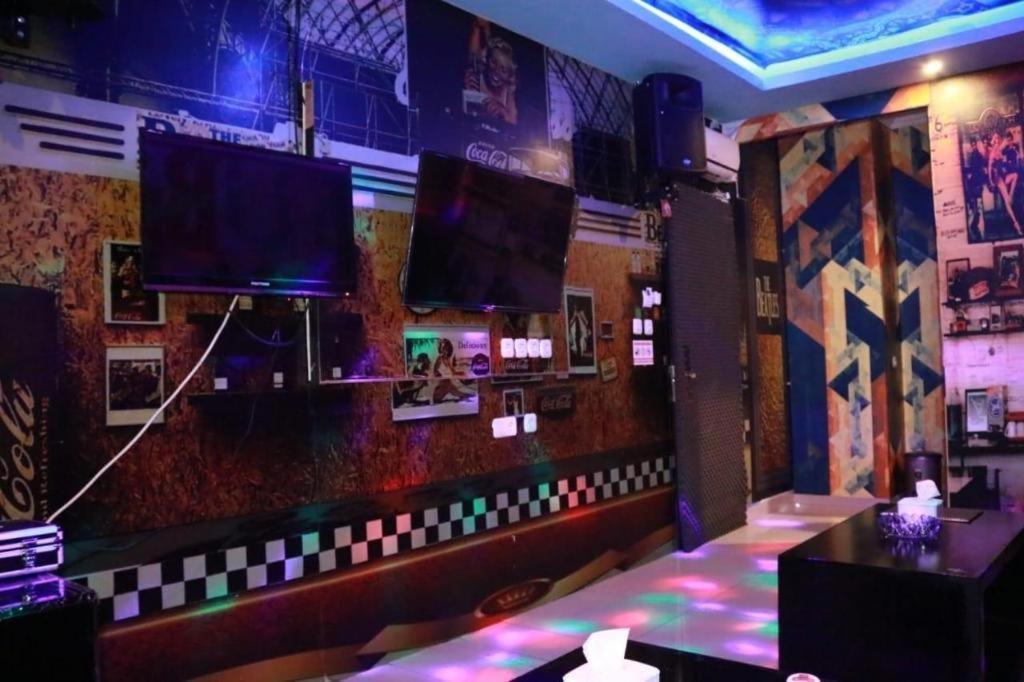 Hotel California Jakarta