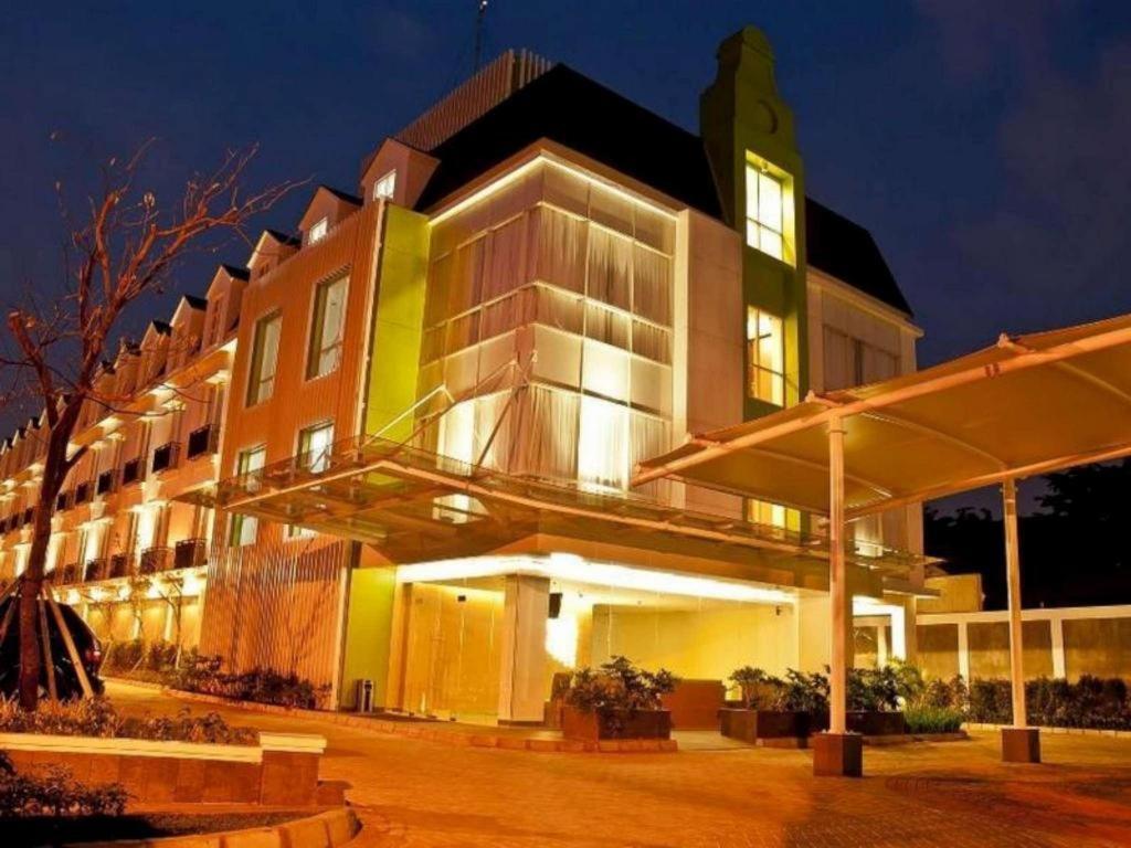 Pomelotel Patra Kuningan Hotel