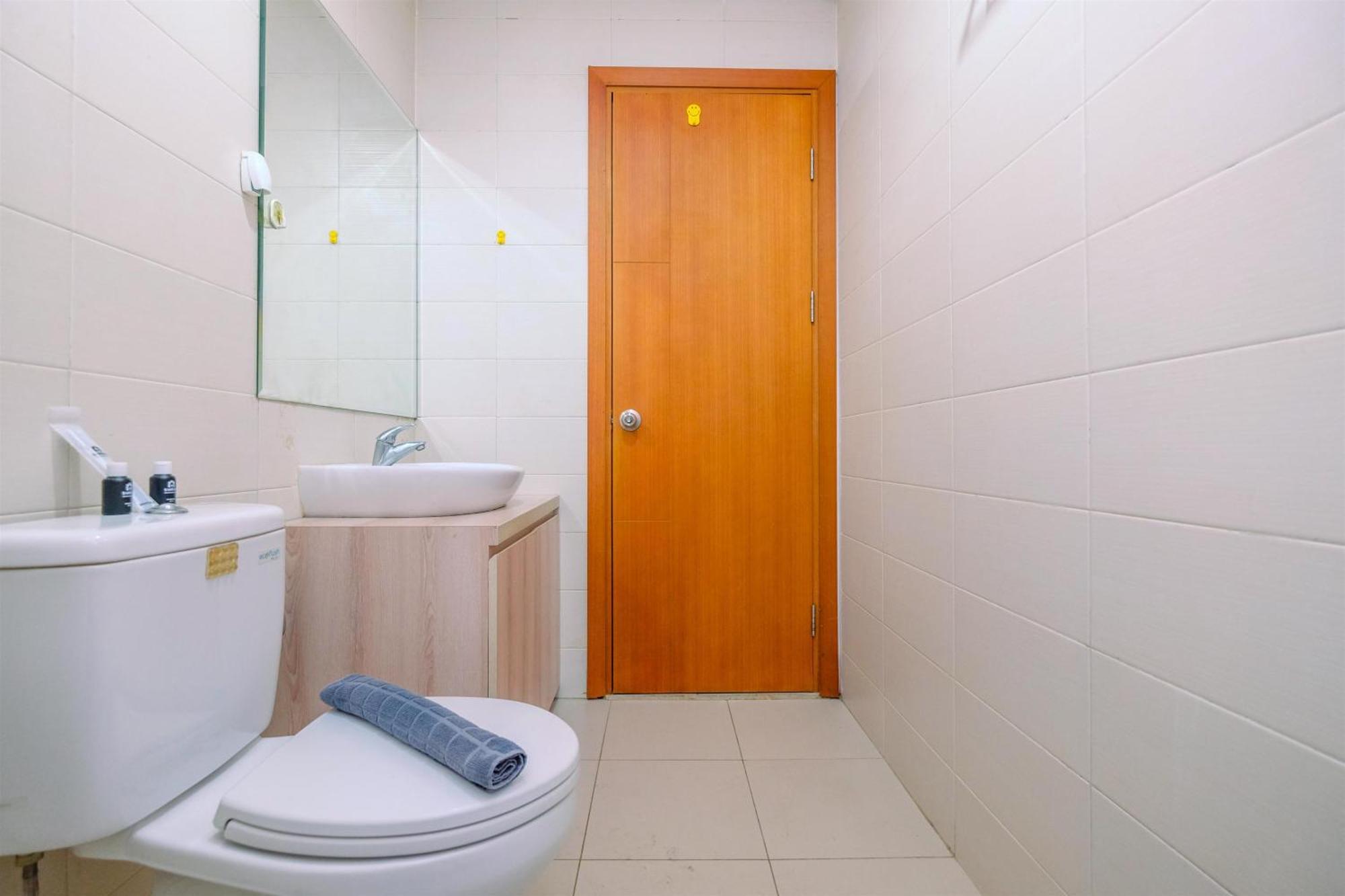 And Comfort 2br At Woodland Park By Travelio Jakarta