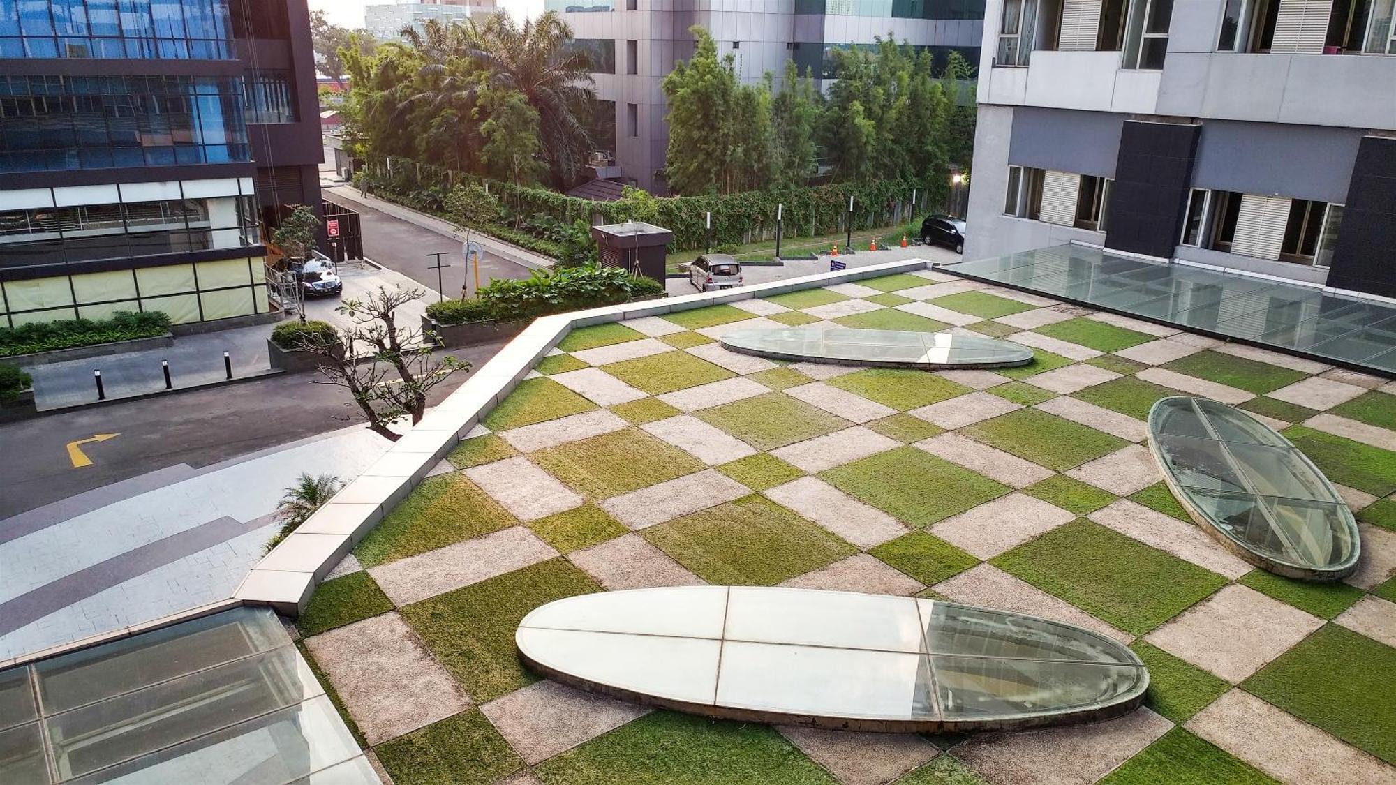 Good And Homey 2br At Nifarro Park By Travelio Apartment