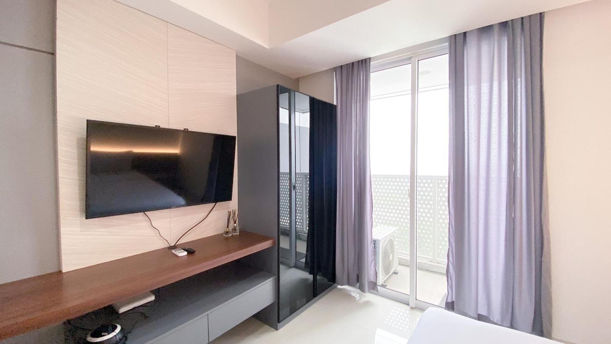 Cozy Living And Warm At West Vista By Travelio *