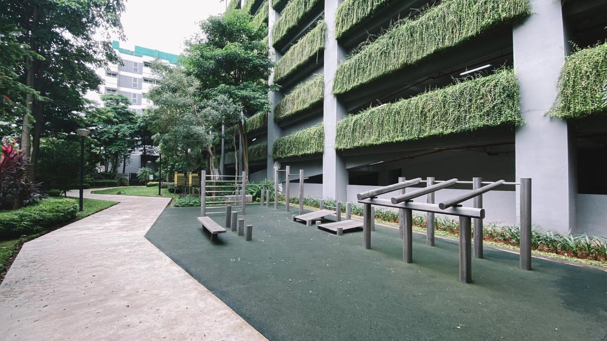 Cozy Living And Warm At West Vista By Travelio Jakarta