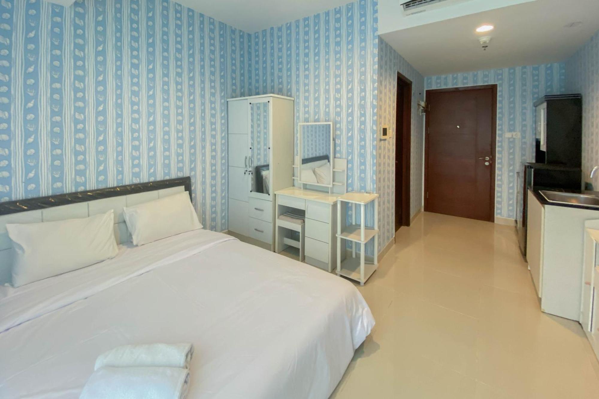 Minimalist At West Vista By Travelio