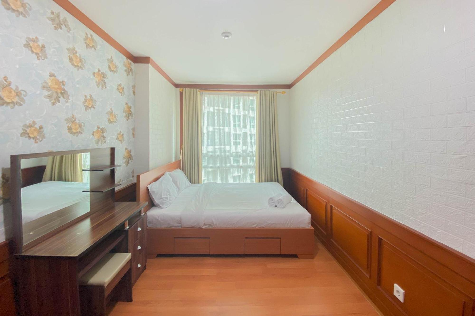 Comfy And Minimalist 1br At Woodland Park By Travelio Căn hộ *