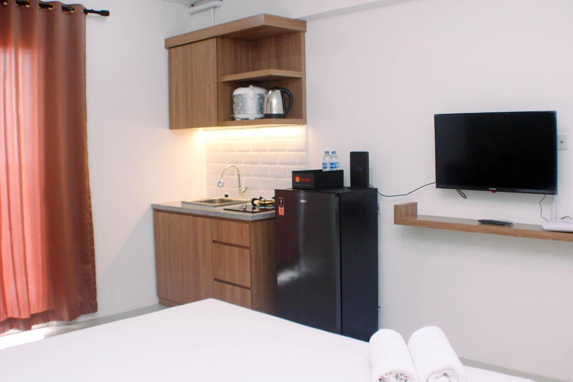 Comfy And Strategic At Bassura By Travelio Apartment *