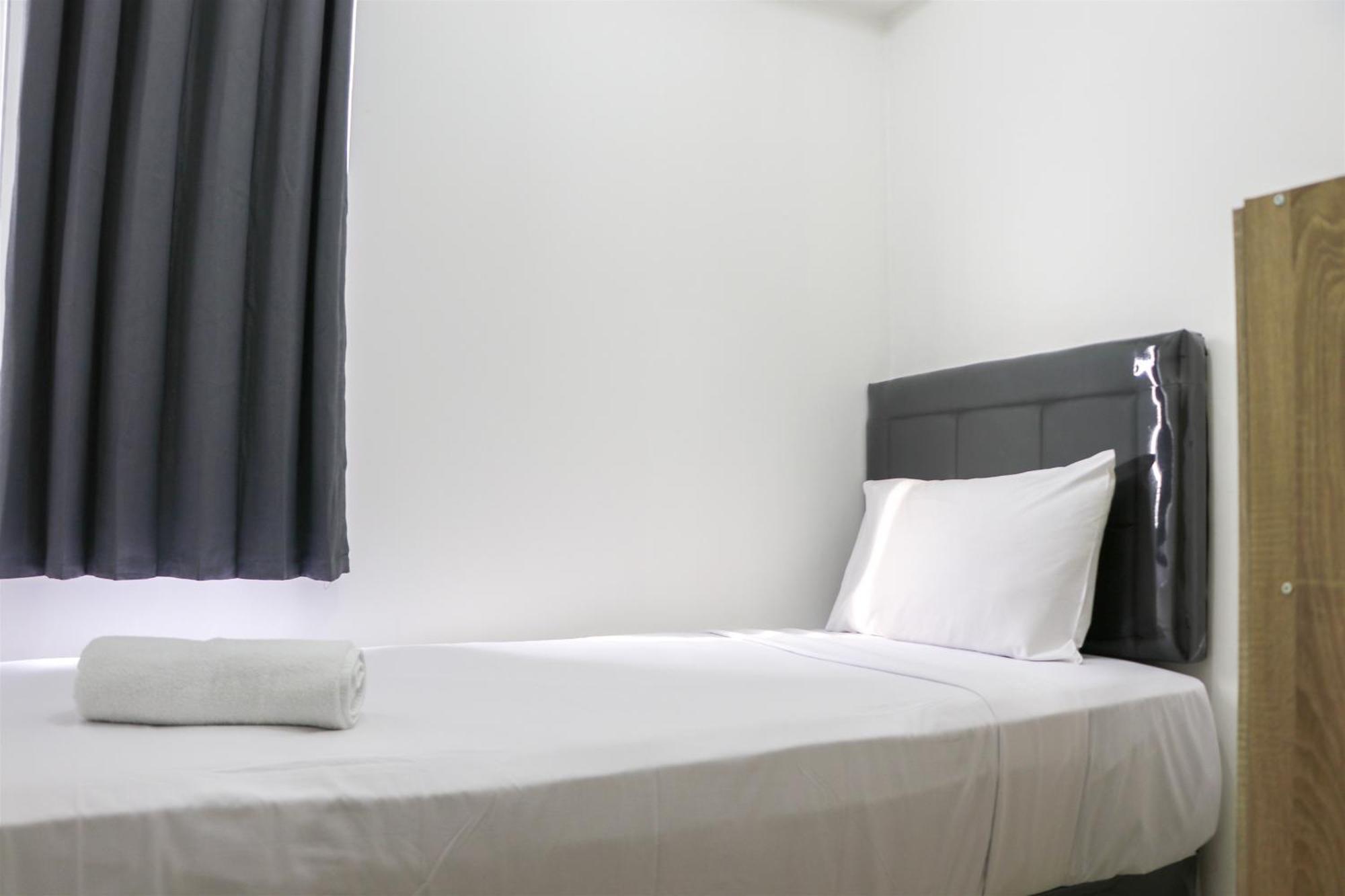 Cozy 3br Bassura Near Mall By Travelio Apartment *
