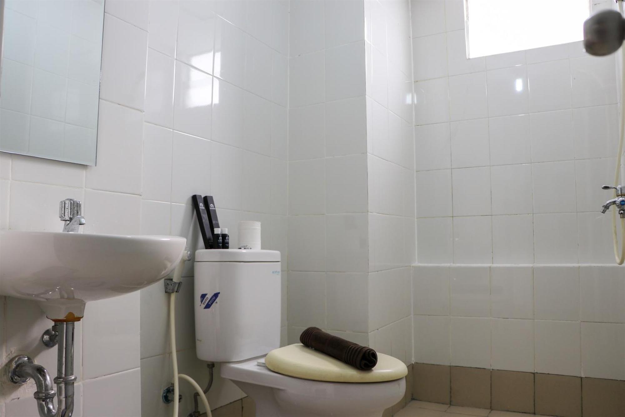 Cozy 3br Bassura Near Mall By Travelio Jakarta