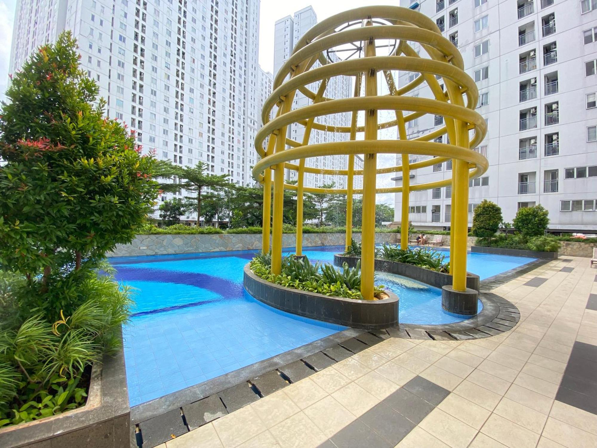 Modern 2br At Bassura By Travelio Apartment Jakarta