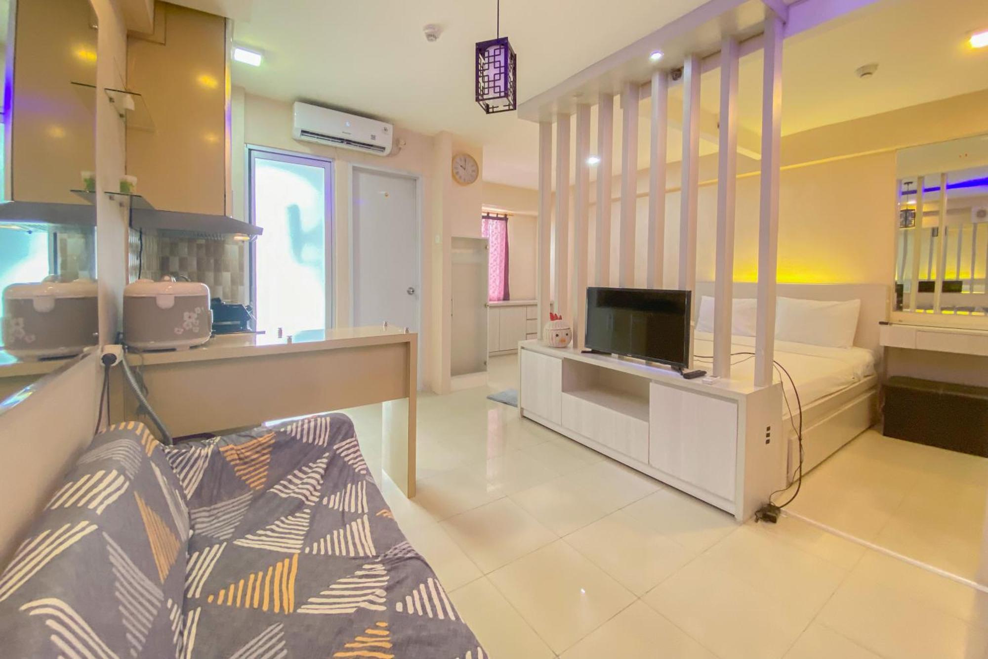 And Spacious At Bassura By Travelio Jakarta