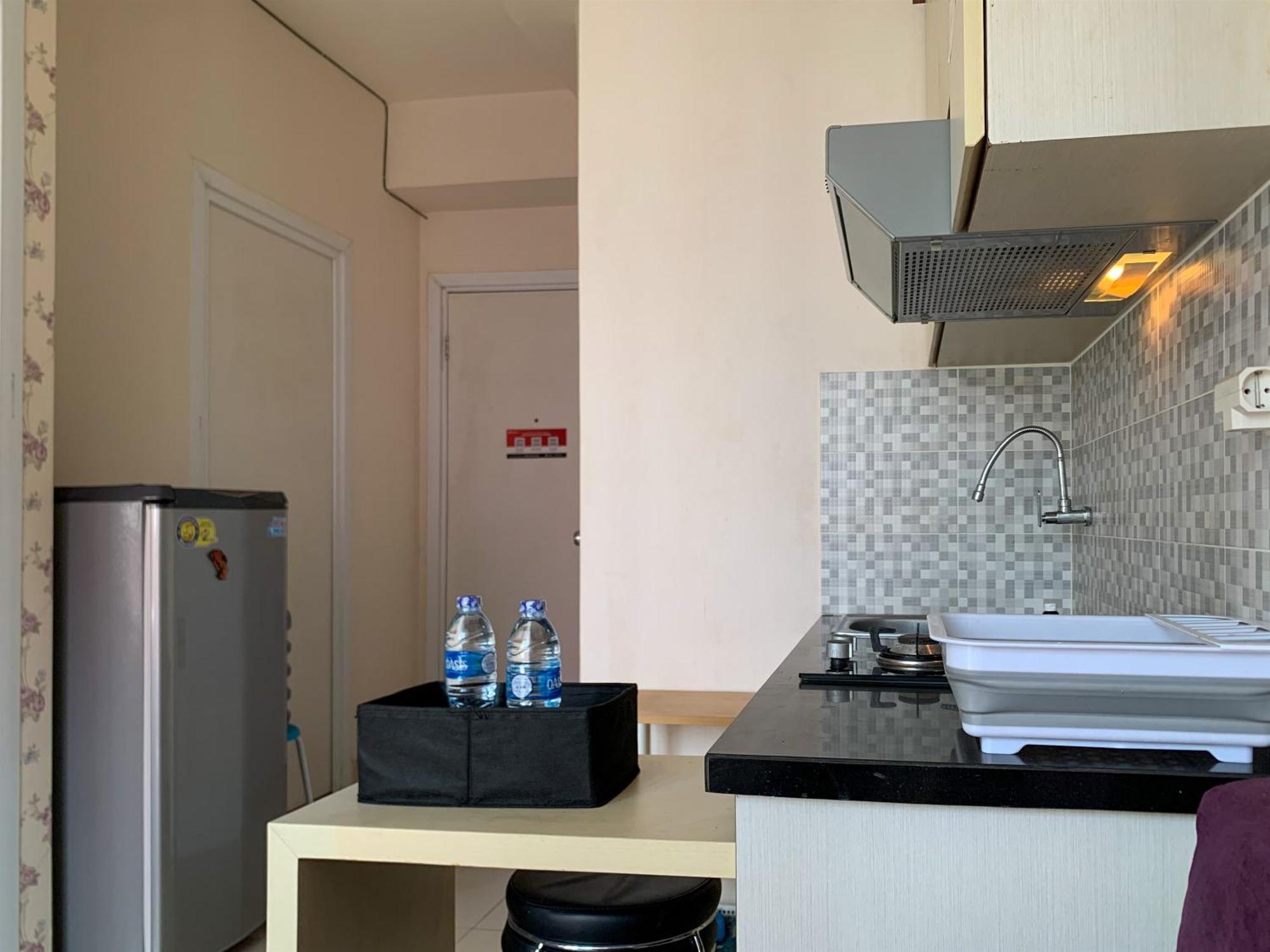 Apartment Modern Look And Comfortable 2br Pramuka By Travelio Jakarta