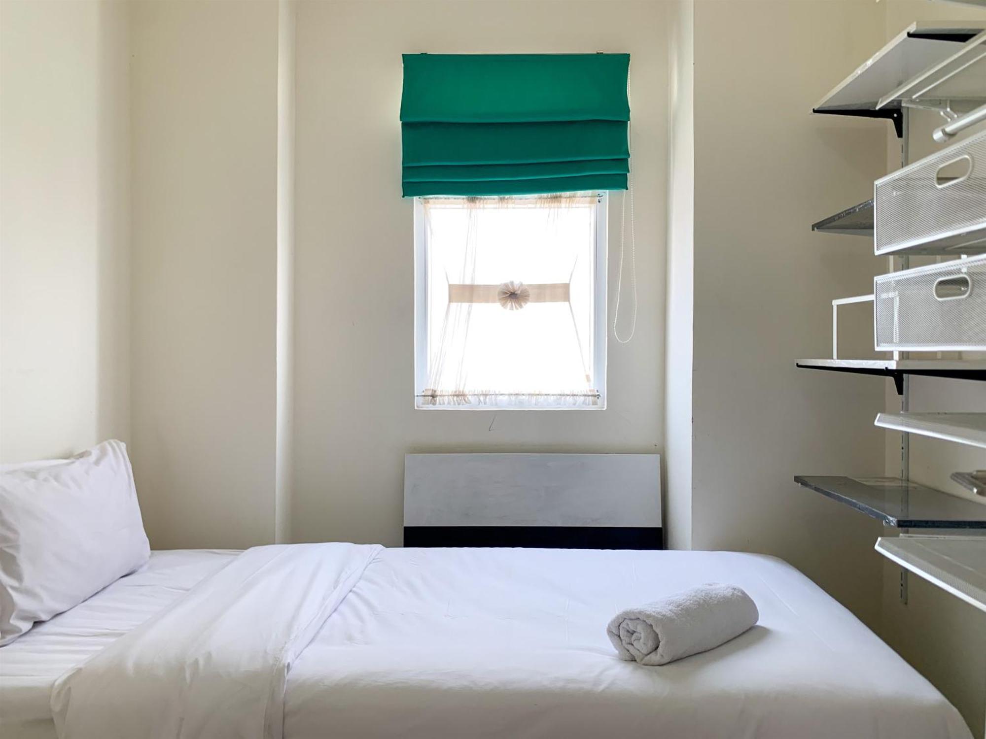 Apartment Modern Look And Comfortable 2br Pramuka By Travelio Jakarta