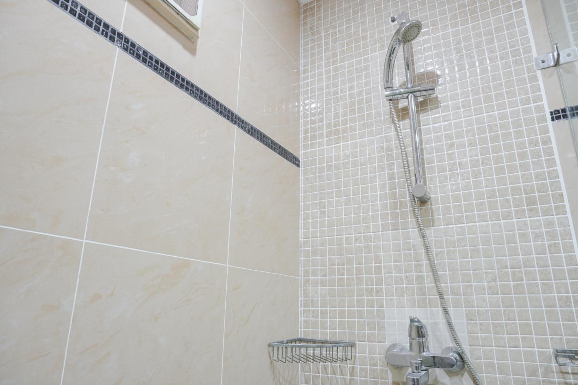 Apartment Spacious And Homey 2br At Nuasa Hijau Indah By Travelio