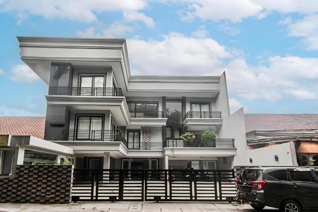 Tos Hotel