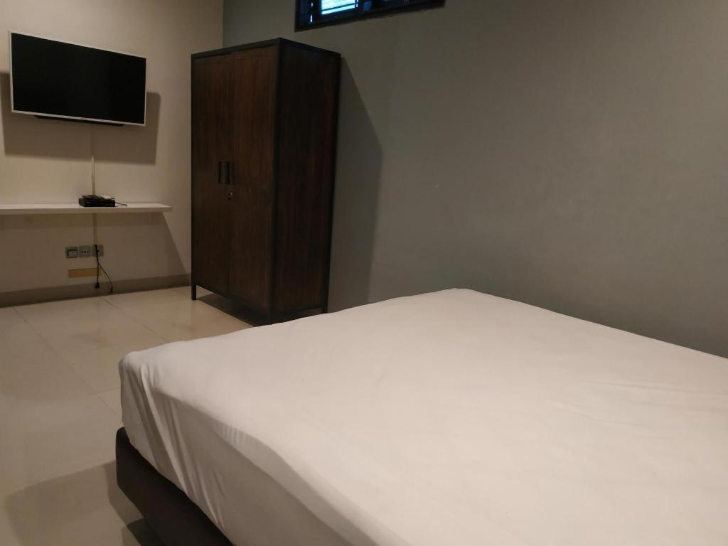 Oyo 90438 Mampang 34 Khách sạn