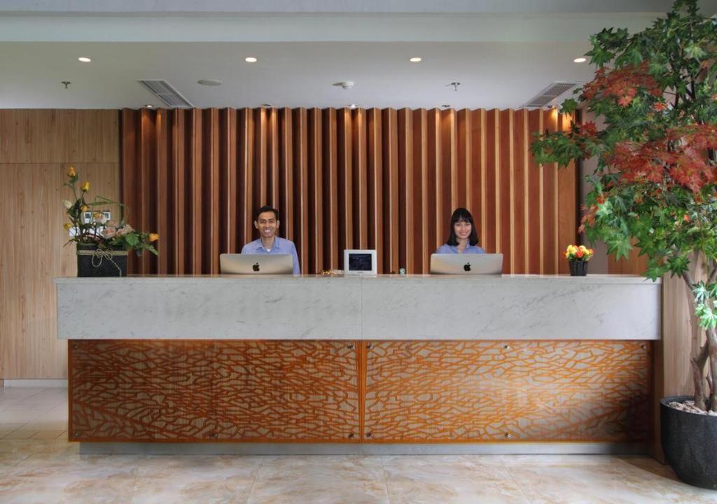 Maxonehotels.com At Pemuda Jakarta