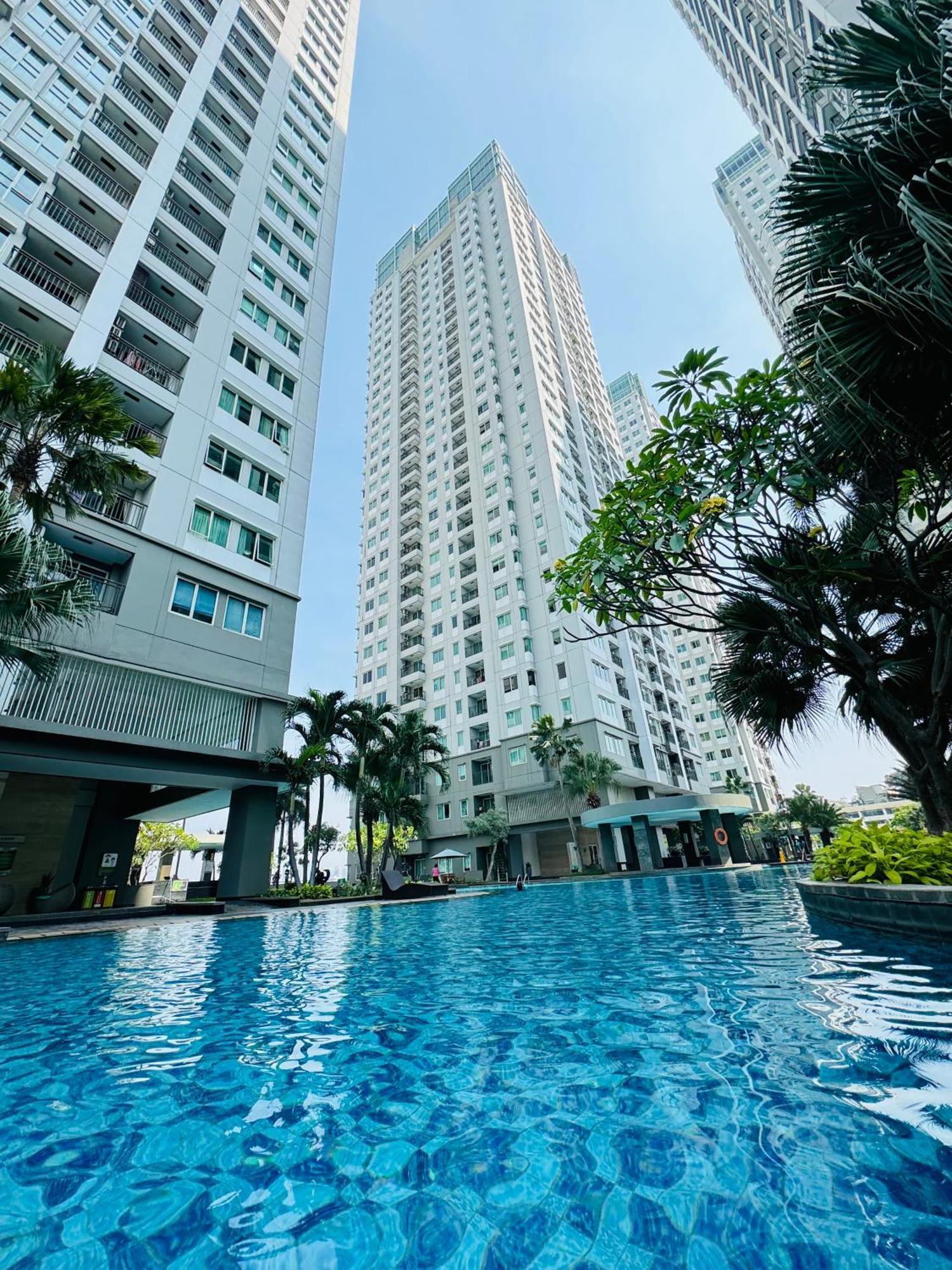 Thamrin Family-friendly Apartment