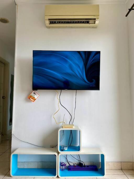 Gading River View 2br Wifi Pool Apartment Jakarta