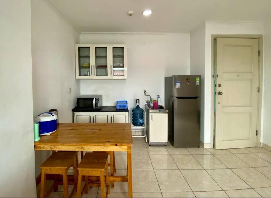 Apartment Gading River View 2br Wifi Pool Jakarta