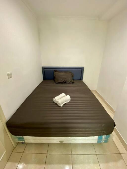 Gading River View 2br Wifi Pool * Jakarta