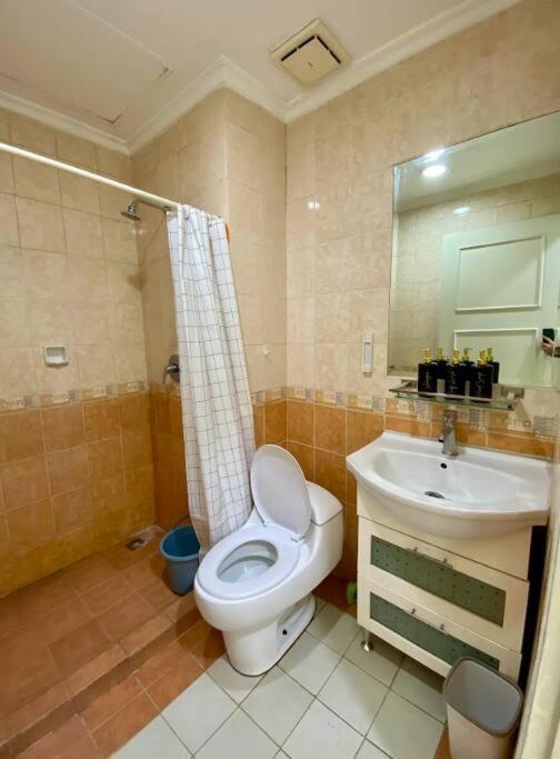 Apartment Gading River View 2br Wifi Pool Jakarta
