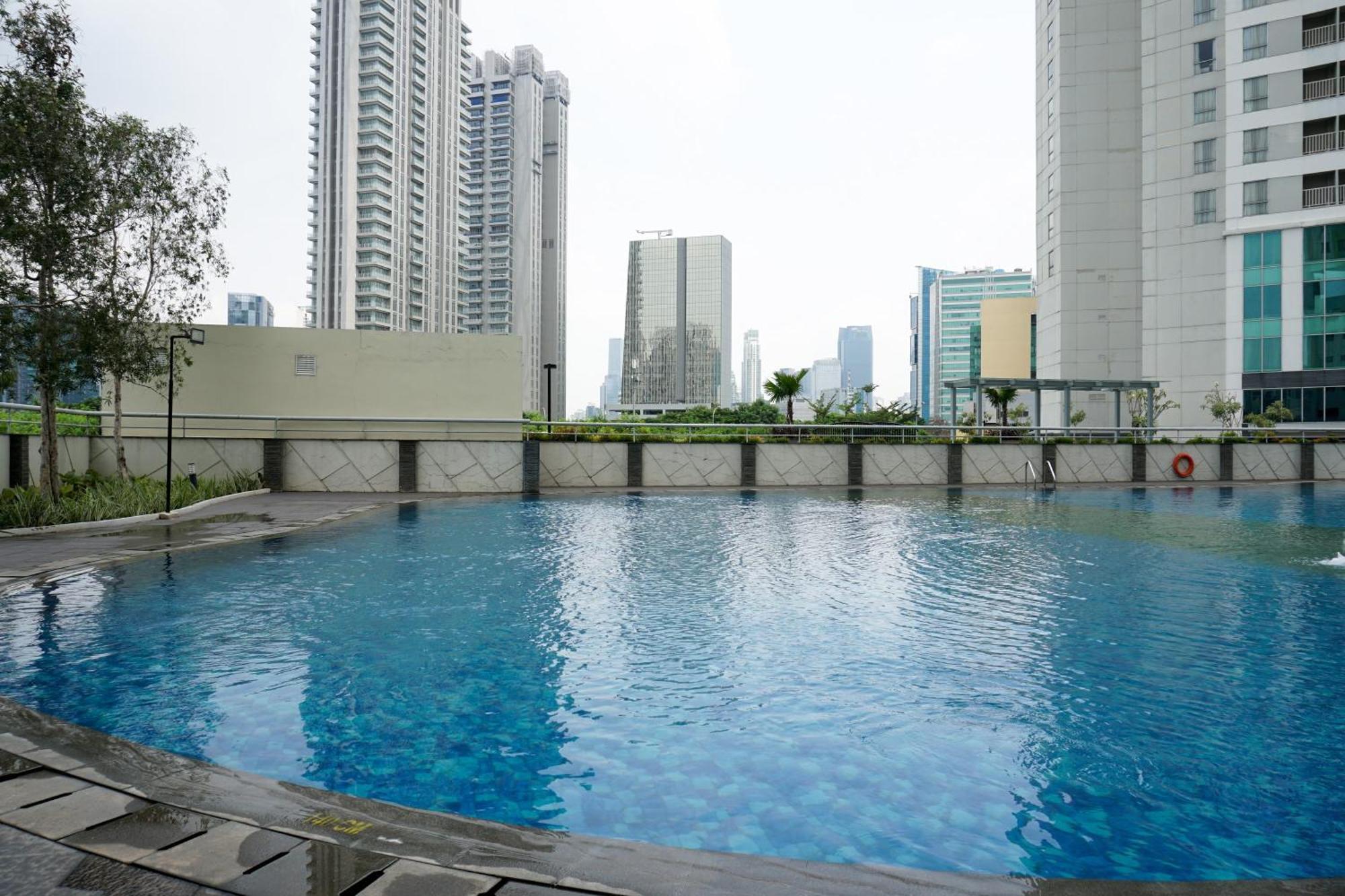 Cozy And Modern Look 2br The Wave Kuningan By Travelio Apartemen Jakarta