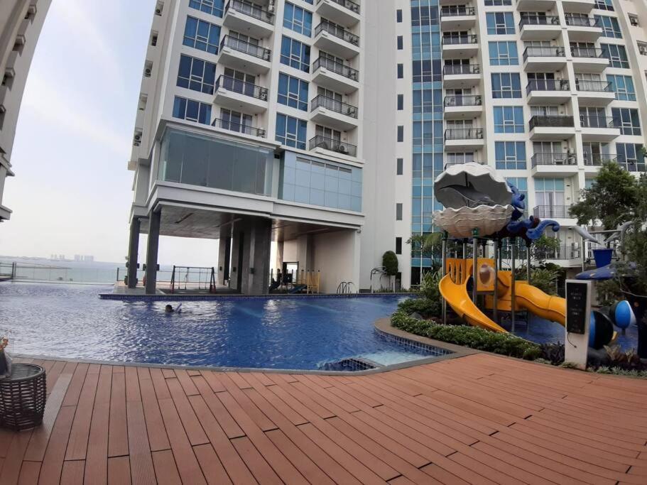 Apartment Luxurious Ancol Mansion