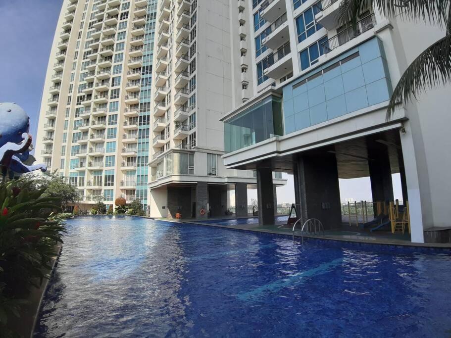 Luxurious Ancol Mansion