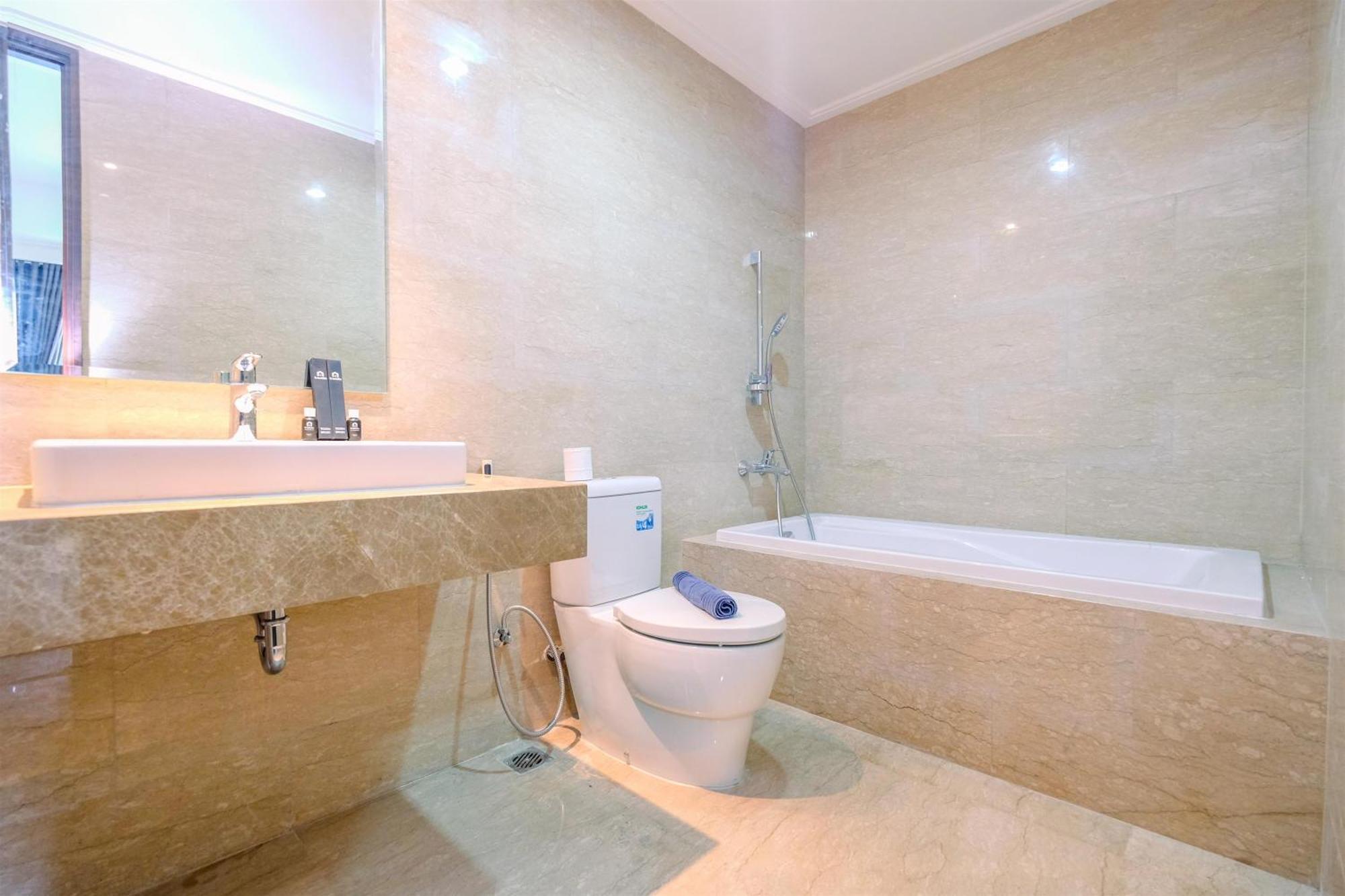 Modern Look And Comfy 2br At Menteng Park By Travelio Apartment *