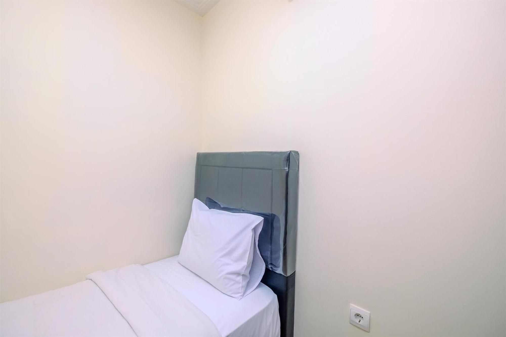 Modern Look And Comfy 2br At Menteng Park By Travelio Jakarta