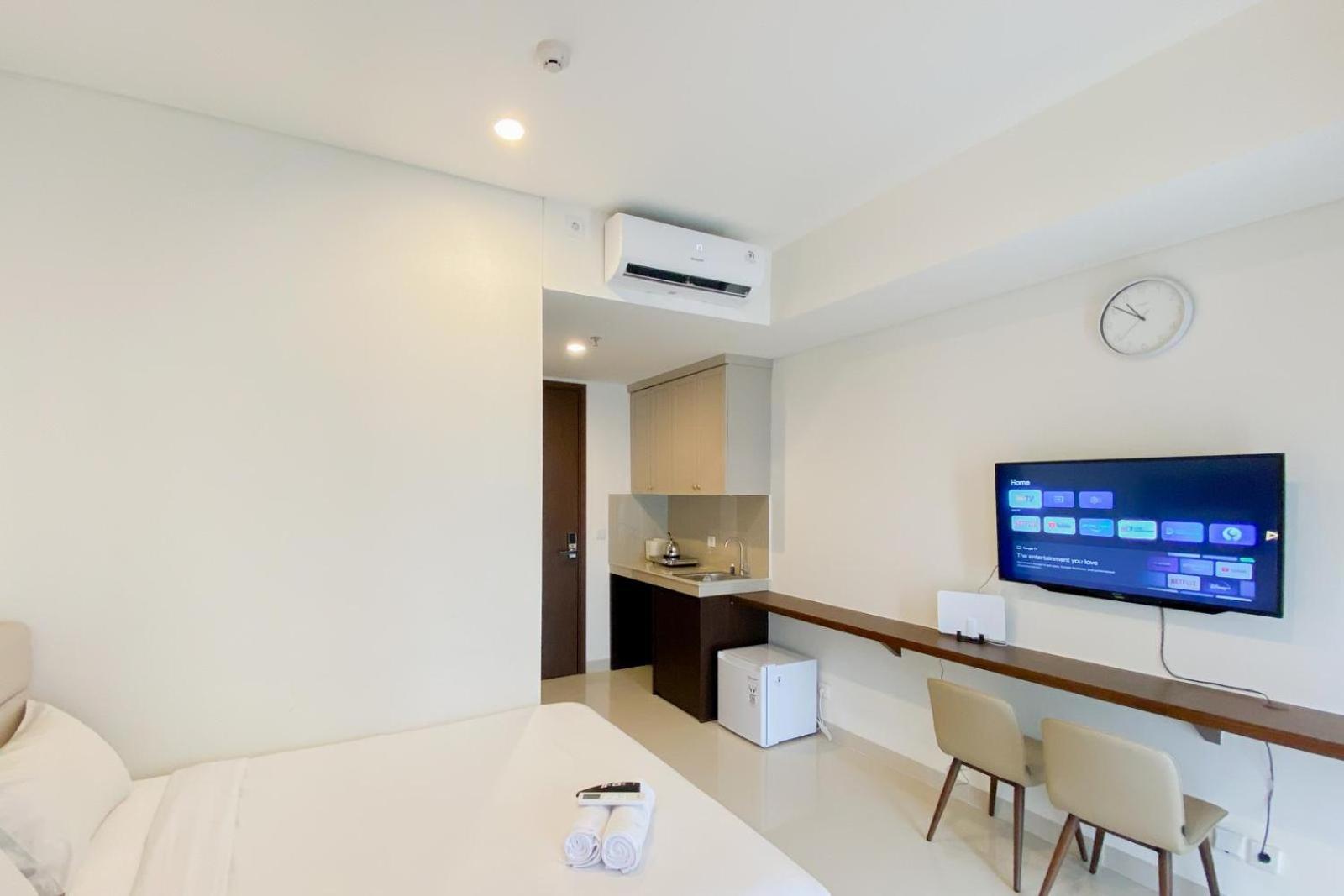 Apartment Simply Look Vasaka Solterra By Travelio Jakarta