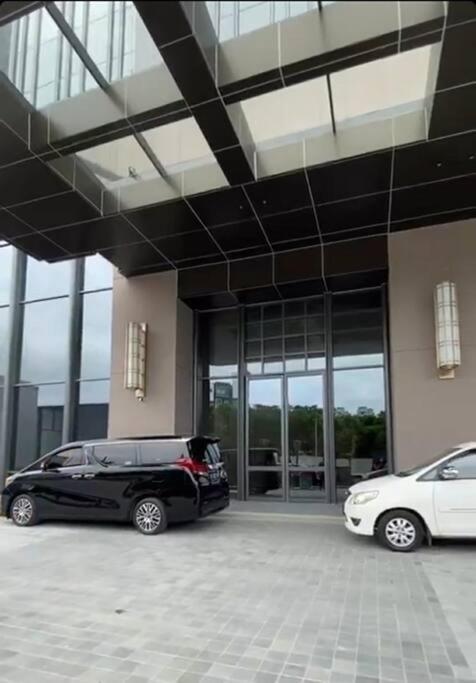 Menara Ji Expo Prj By Blezz Apartment